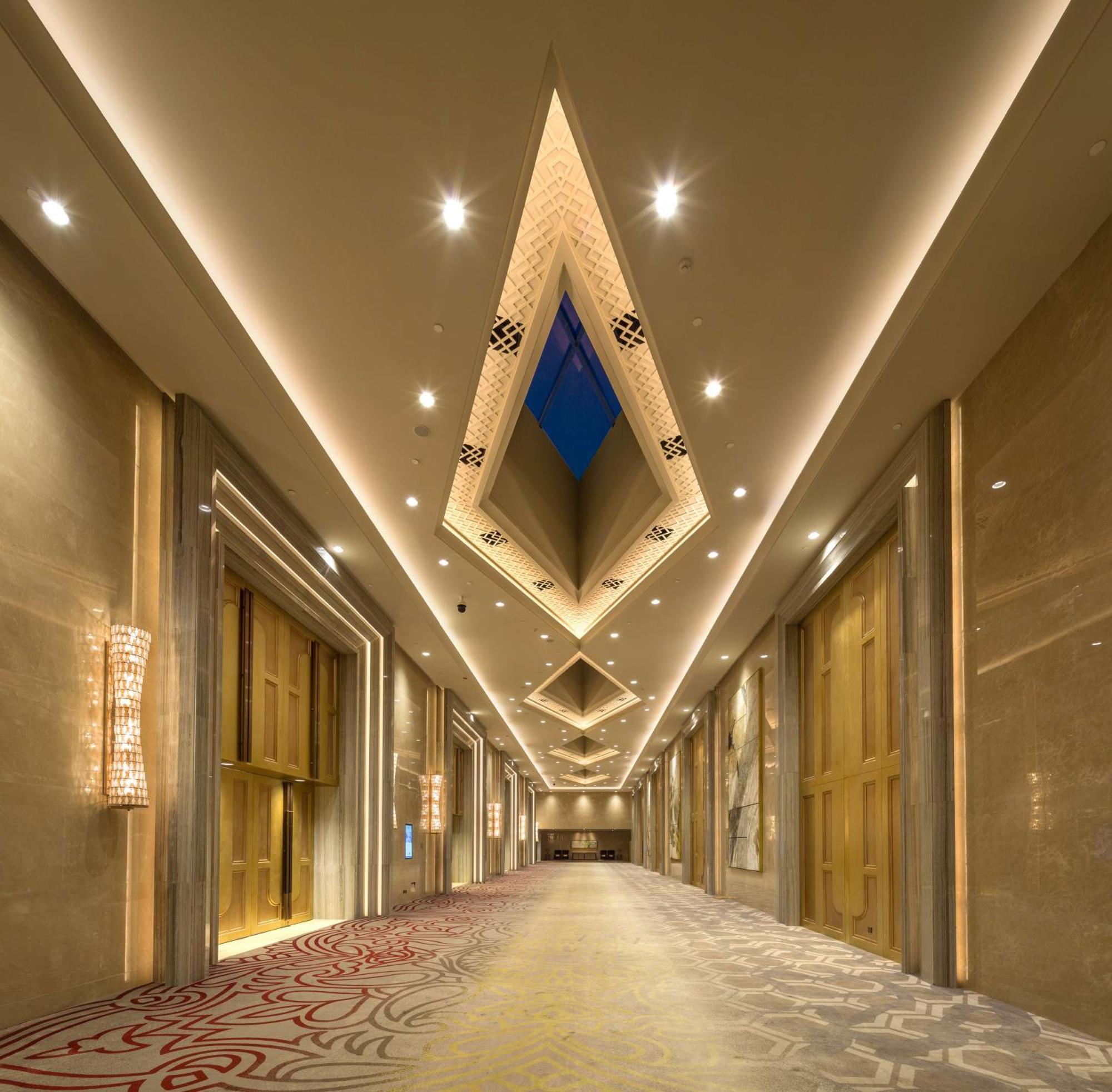 Hilton Urumqi Eksteriør bilde
